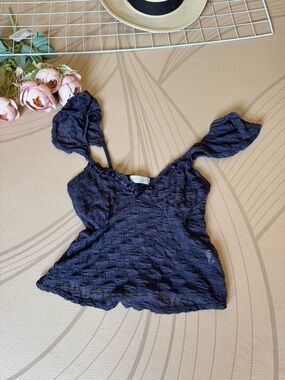 ASTR Navy Crinkle Tie-Strap Camisole
